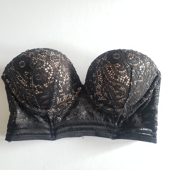 **SOLD** Victoria's Secret Very Sexy Strapless Bra - Picture 3 of 4